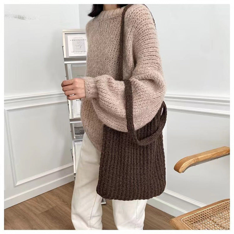 Cosy Knit Tote Bag – Woven Shoulder Bag for Book Lovers