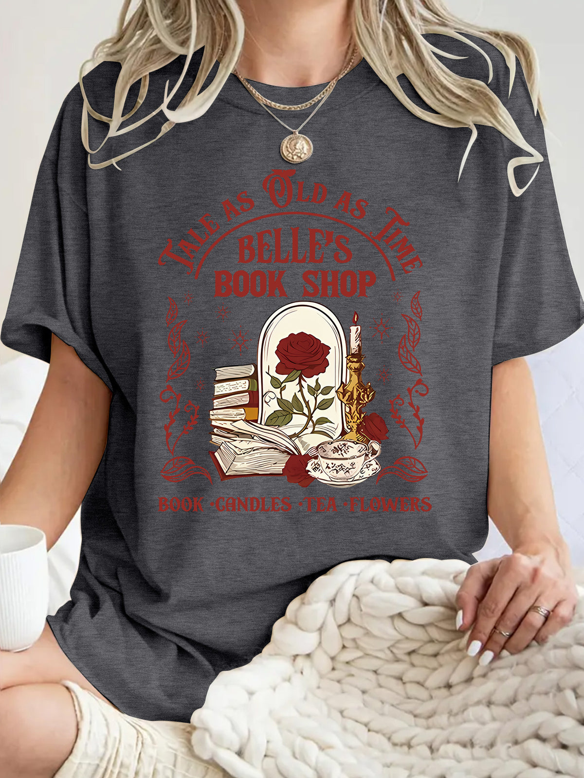 Short sleeved women's T-shirt rose book