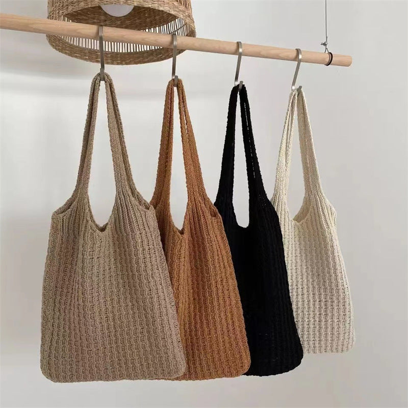 Cosy Knit Tote Bag – Woven Shoulder Bag for Book Lovers