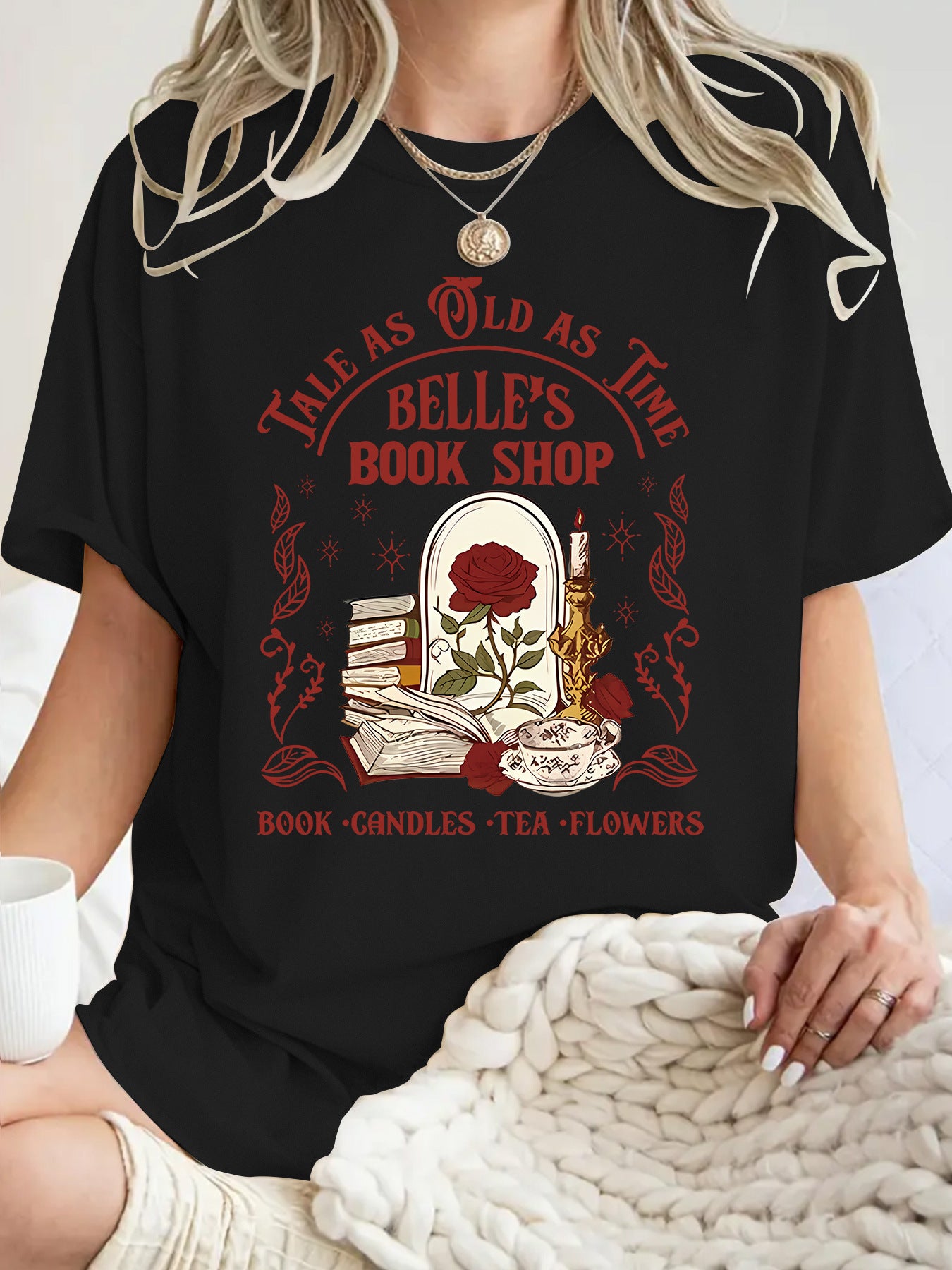 Short sleeved women's T-shirt rose book