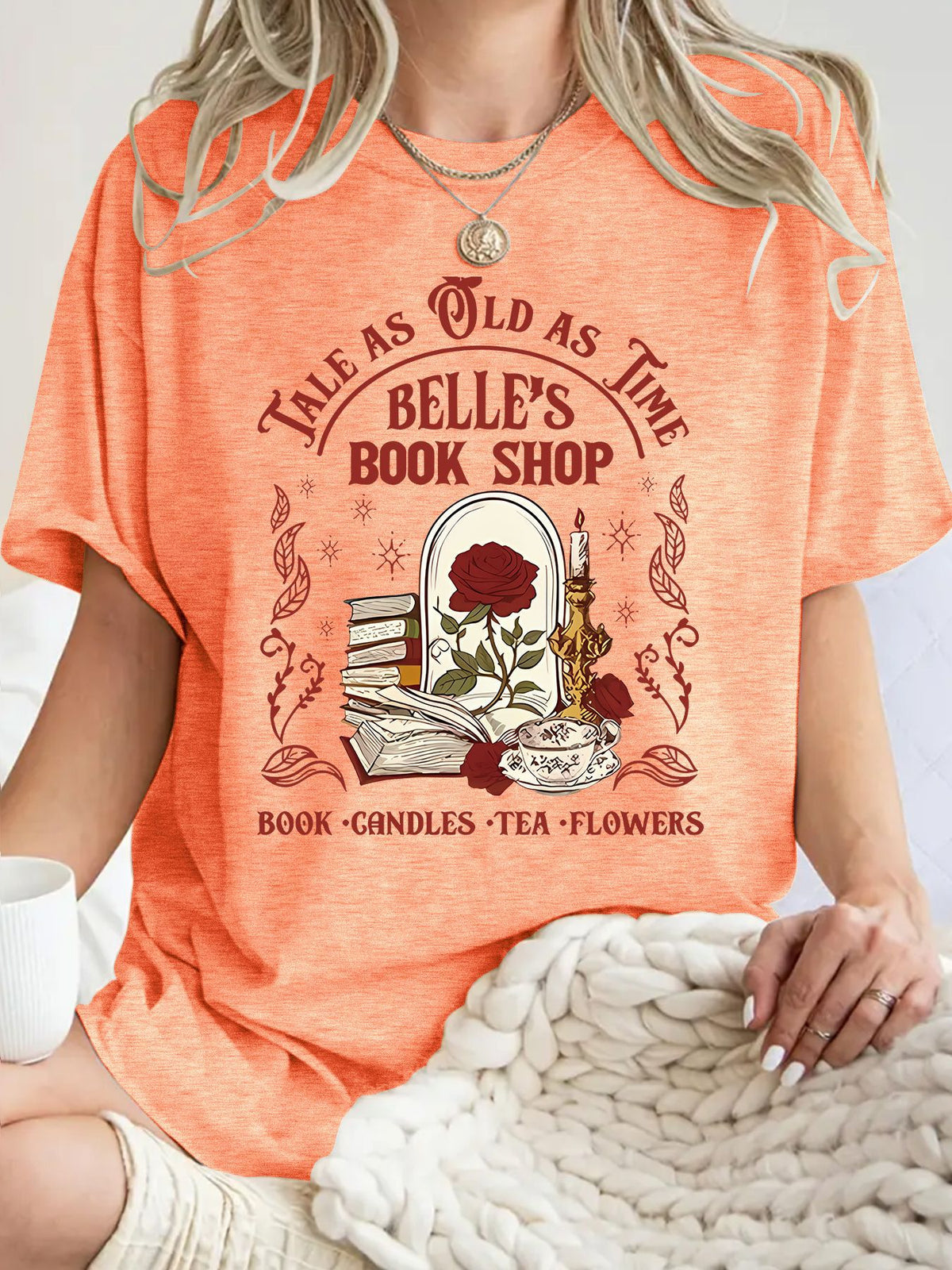 Short sleeved women's T-shirt rose book